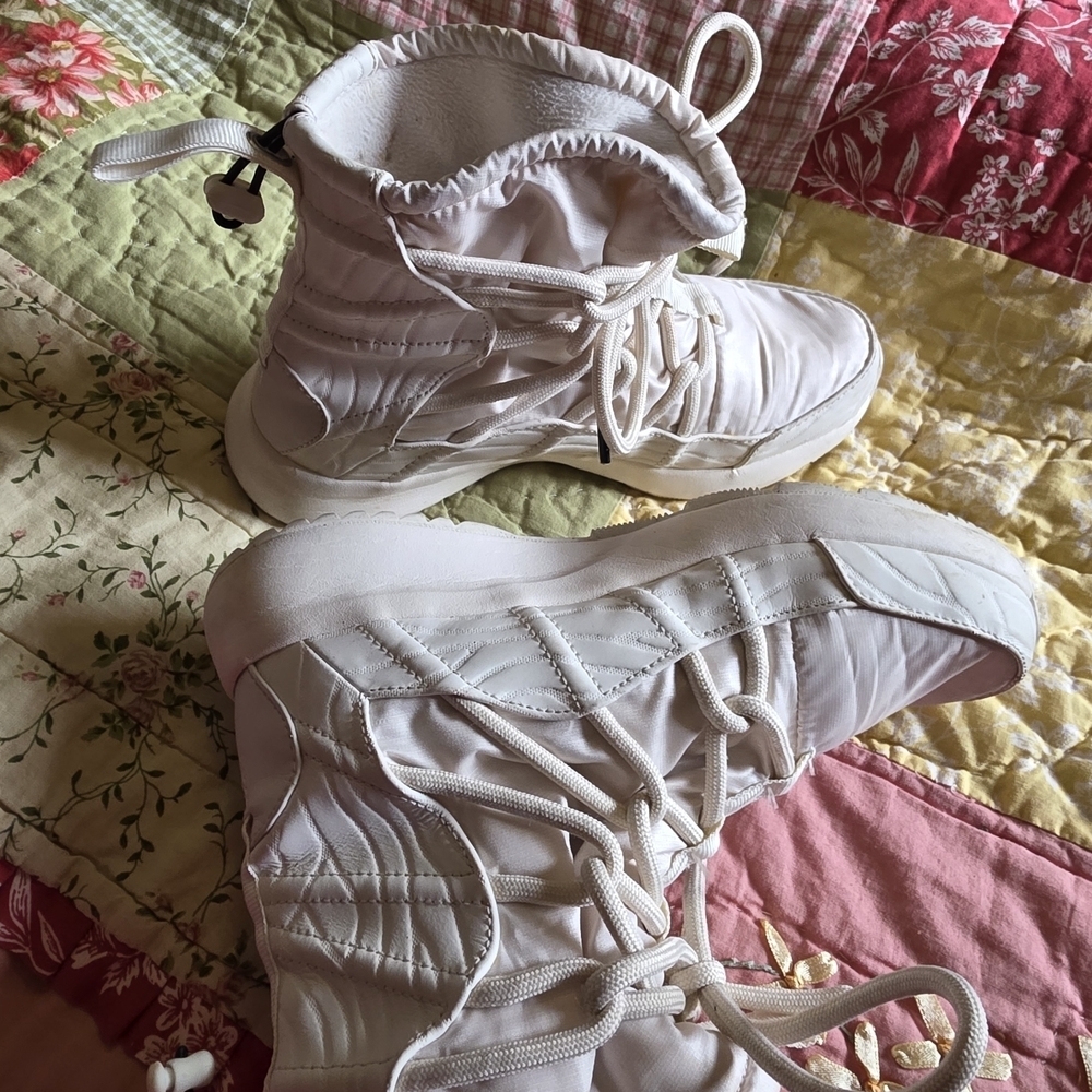 Nike Tanjun High Rise Women's Sneaker Boots Size 6 Phantom AO0355 003 - Picture 4 of 13